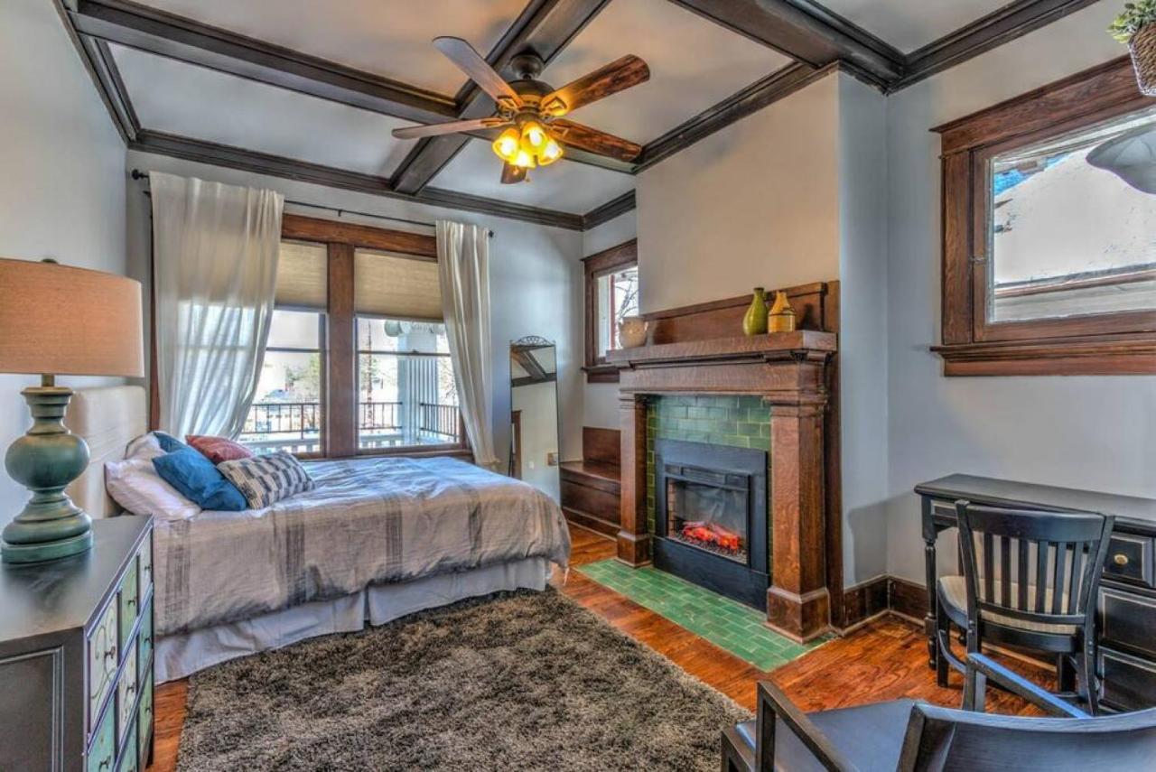 Classic Woodwork And Details In 1912 Colonial Memphis Dış mekan fotoğraf